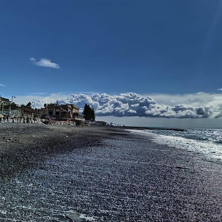 Casa Odello Suite And The Sea Бордигера Экстерьер фото